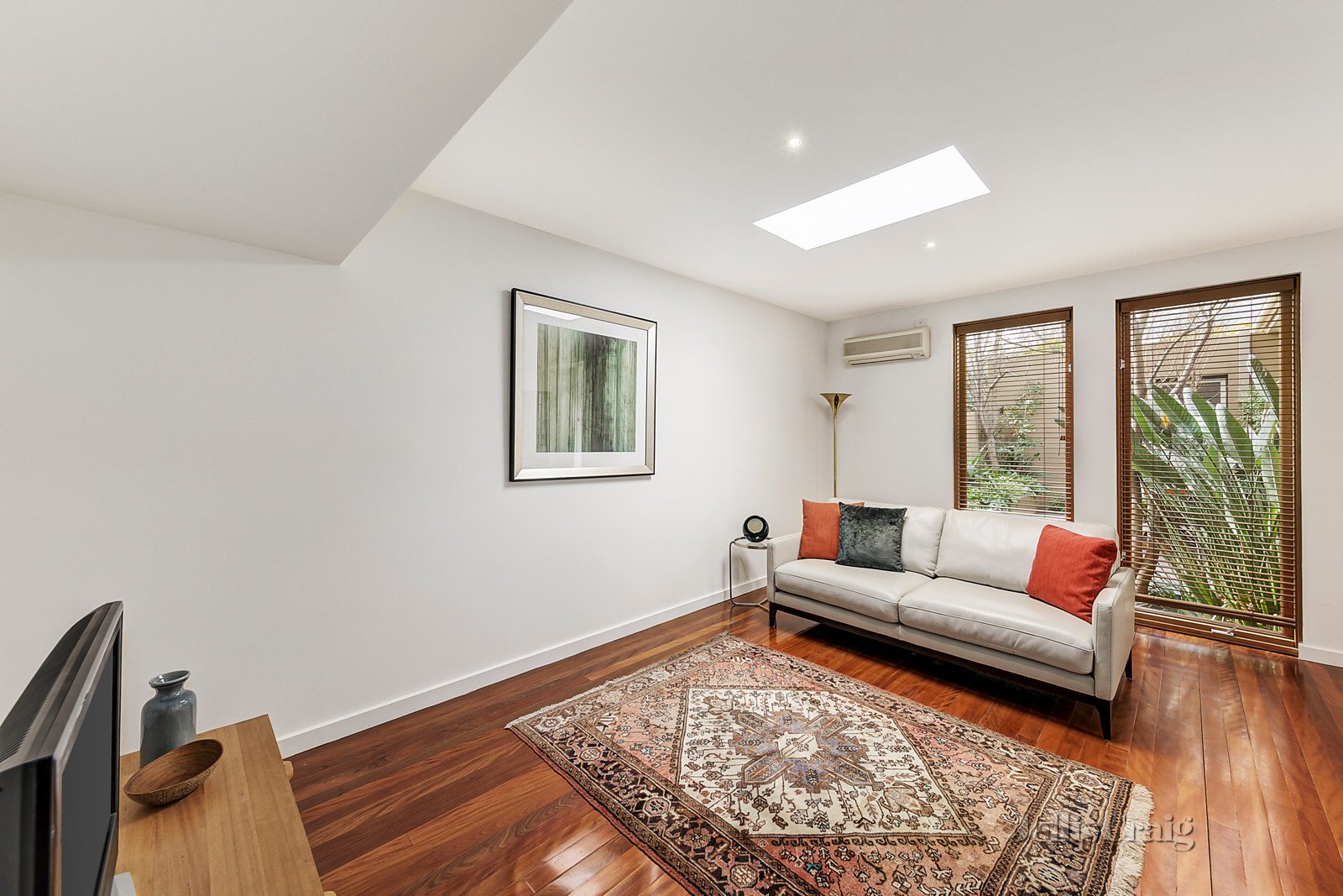 2/31 King Street, Camberwell image 5