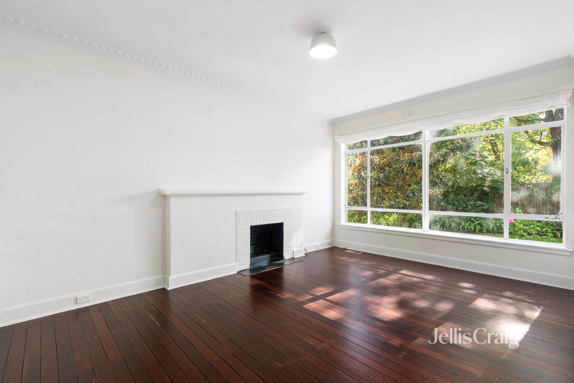 2/31 Mercer Road, Armadale image 1