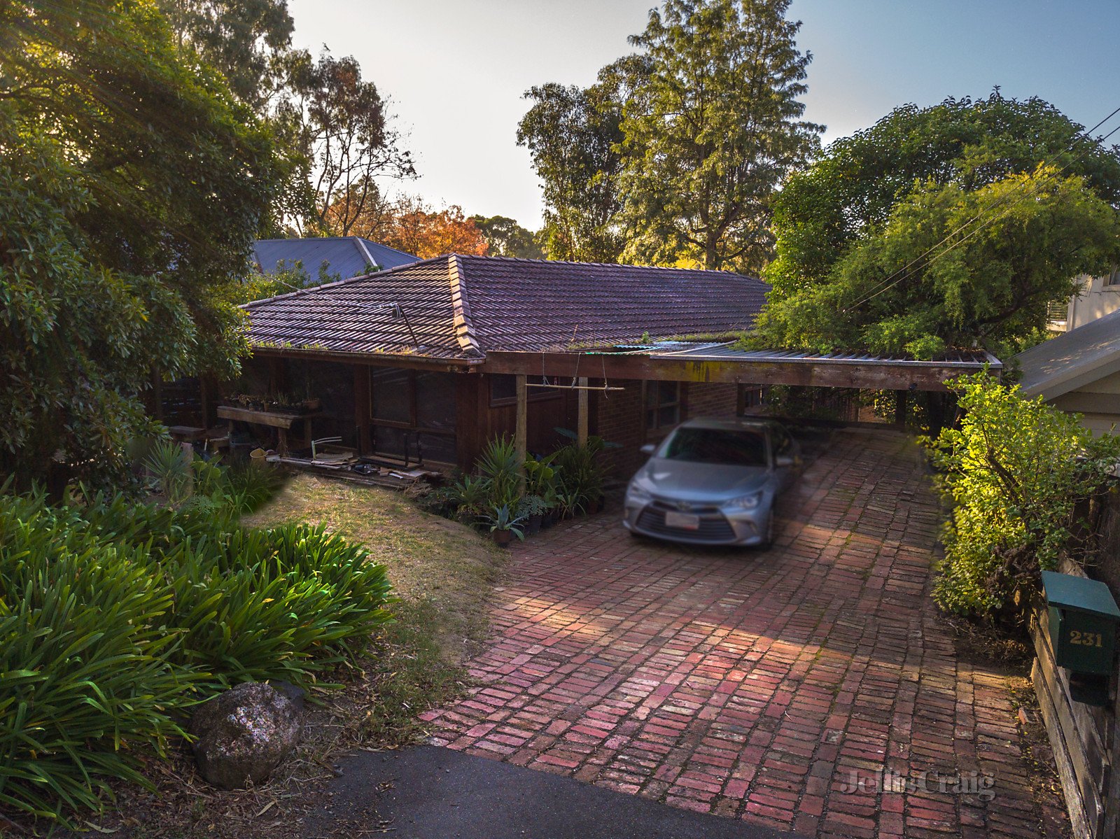 231 Old Eltham Road, Lower Plenty image 5