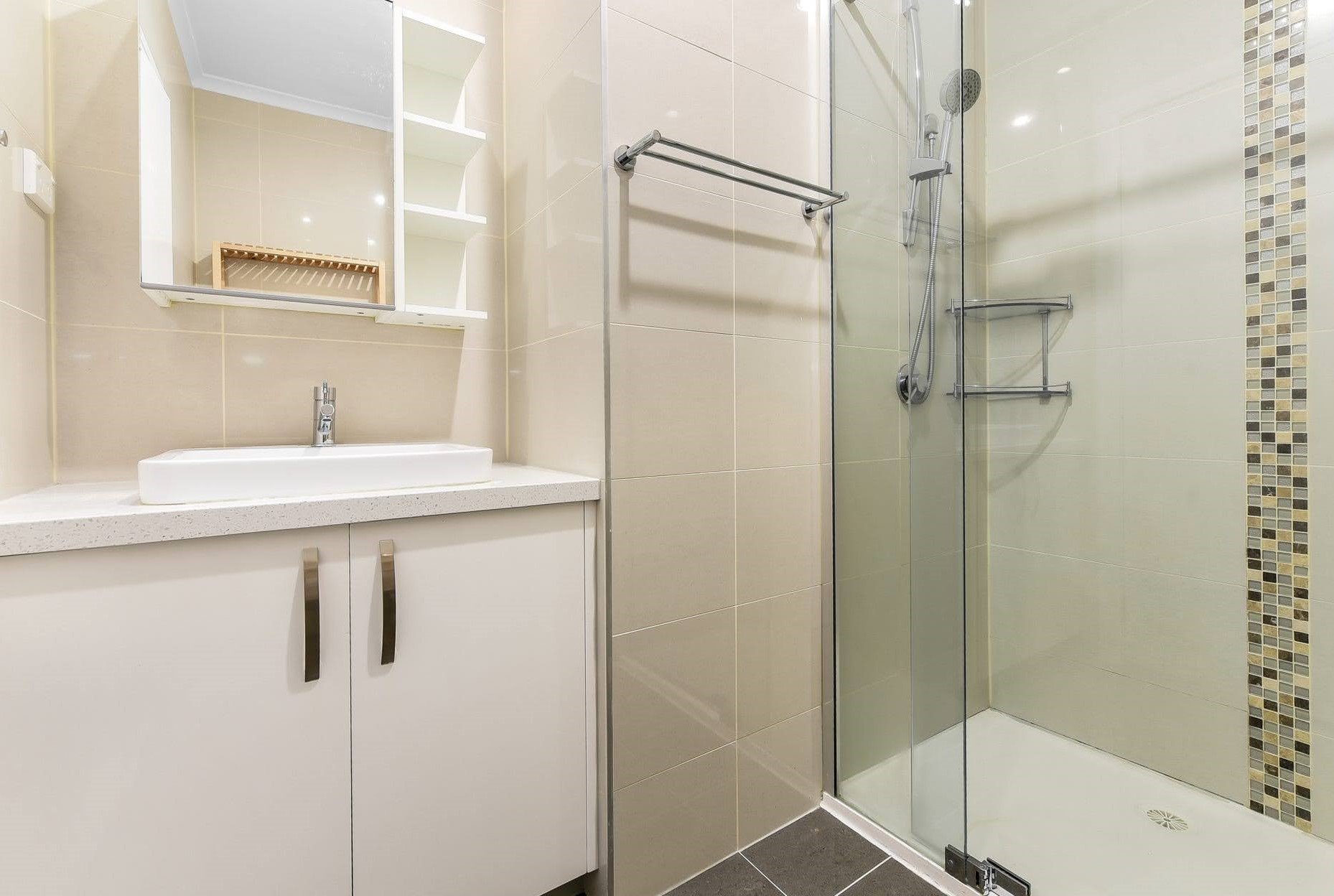 2/31 Orchard Street, Glen&nbsp;Waverley image 6