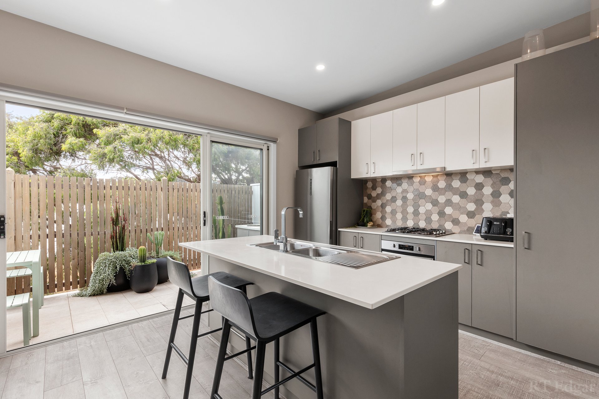 Property Gallery Thumbnail 5