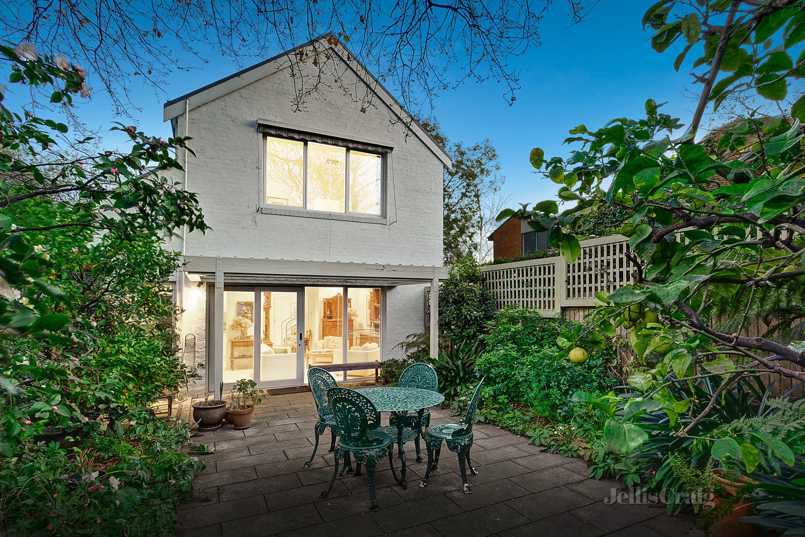 2/31 Rathmines Road, Hawthorn East image 4