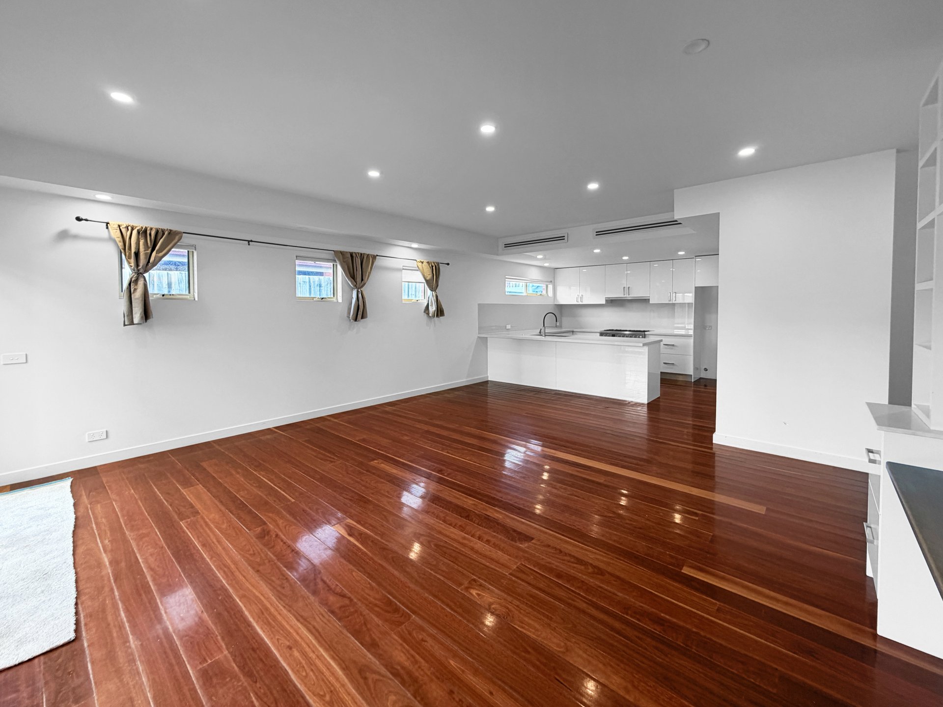 2/31 Roberts Road, Belmont image 3