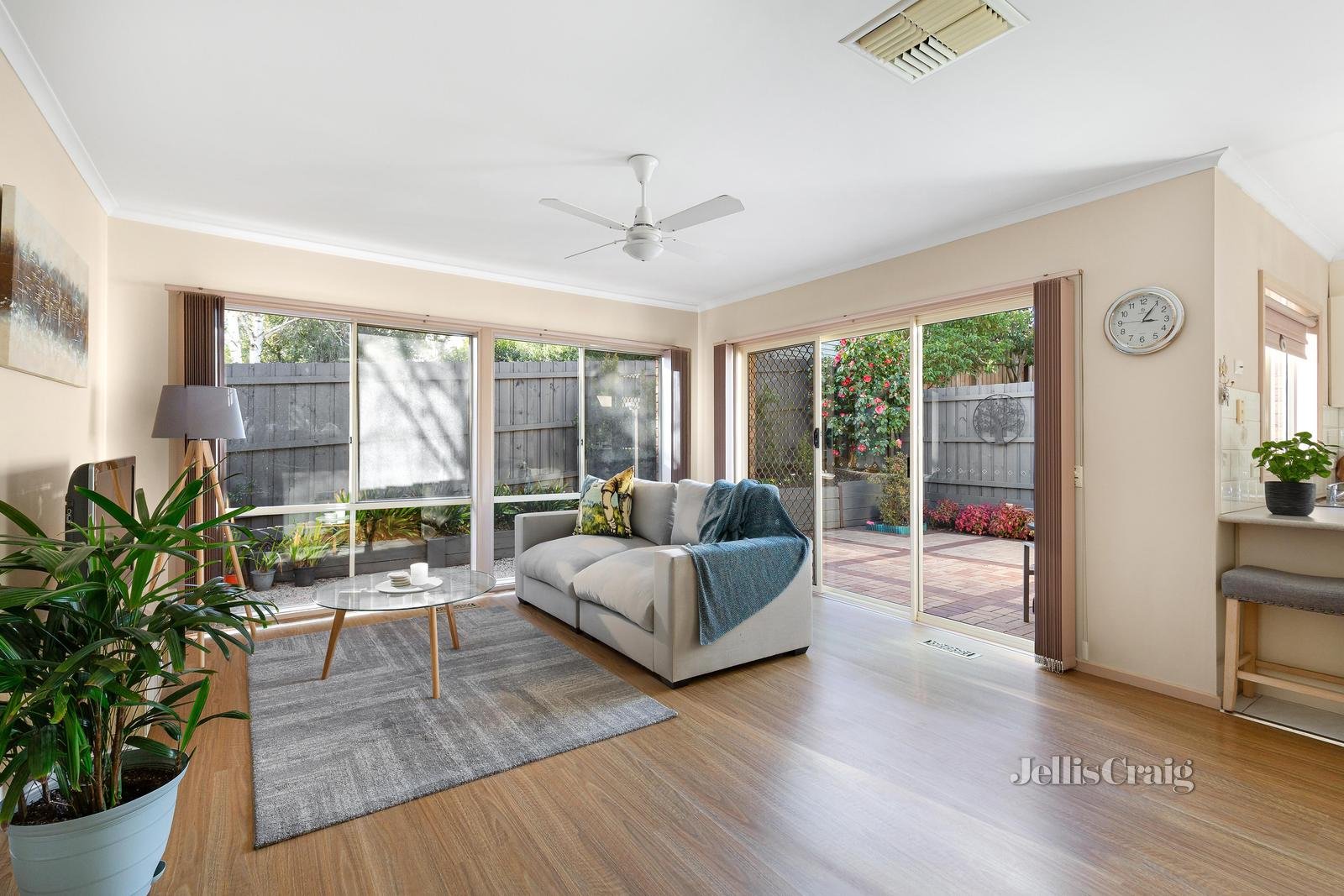 2/31 Williams Road, Briar Hill image 4