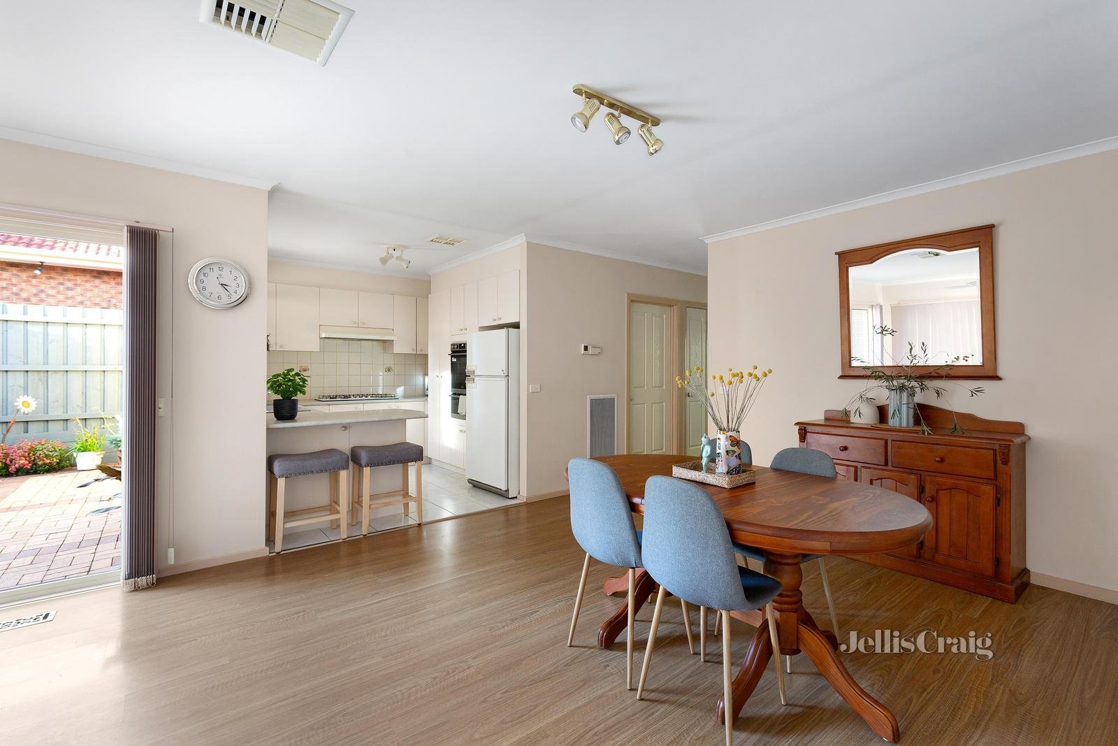 2/31 Williams Road, Briar Hill image 6