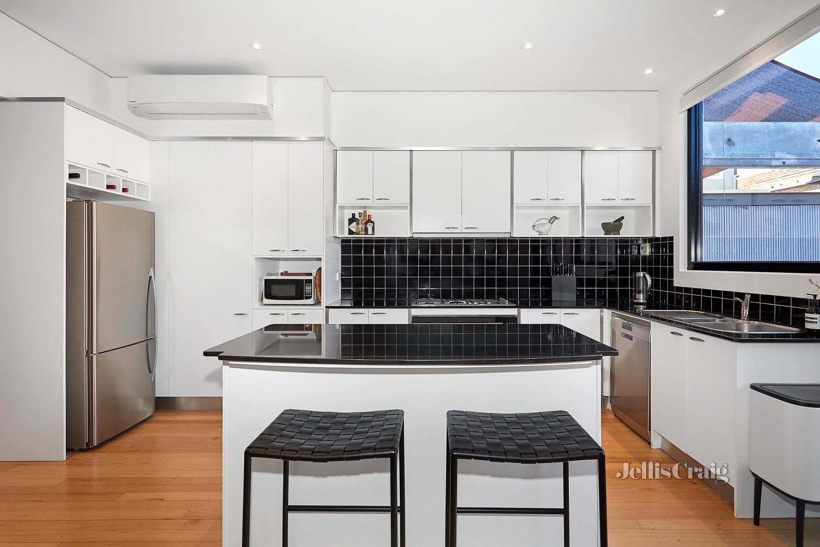 2/31 York Street, Richmond image 5