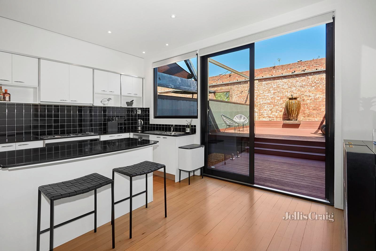 2/31 York Street, Richmond image 7