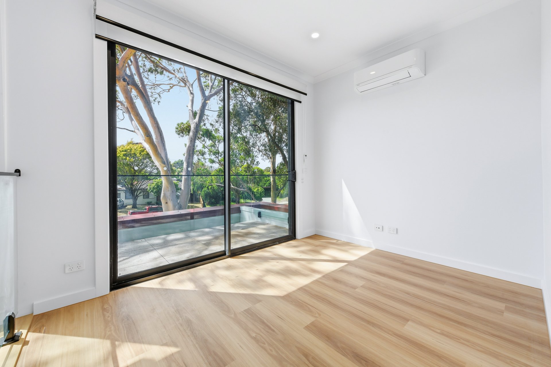 2&3/103 Capital Avenue, Glen&nbsp;Waverley image 4