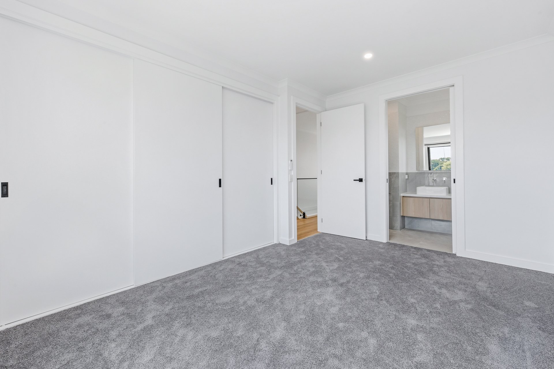 2&3/103 Capital Avenue, Glen&nbsp;Waverley image 10