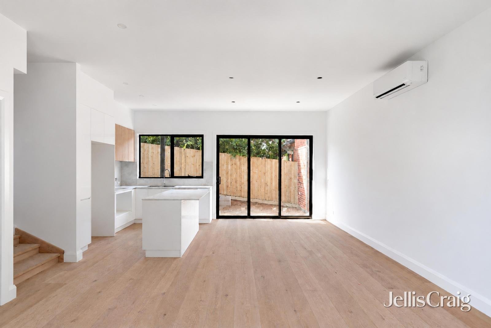 2&3/115 Bellevue Avenue, Rosanna image 4