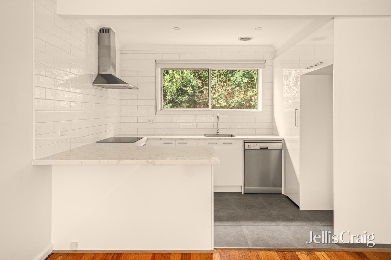 23/12-14 Venice Street, Mentone image 3