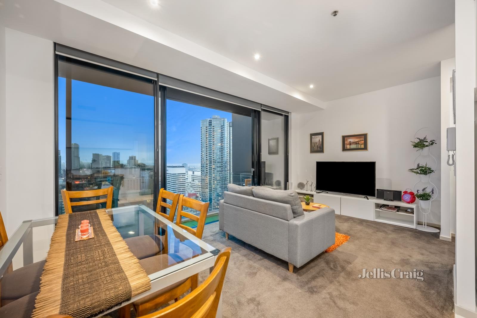 2312/620 Collins Street, Melbourne image 11
