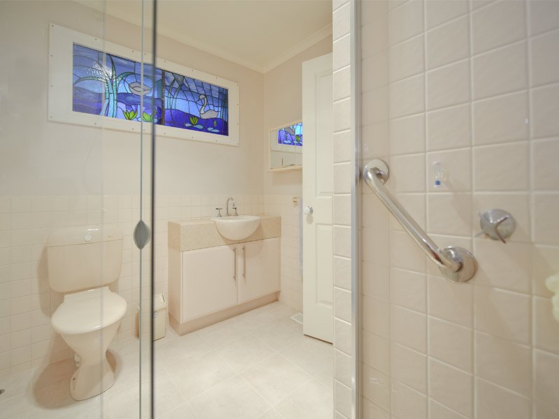 2/314 Middleborough Road, Blackburn image 8