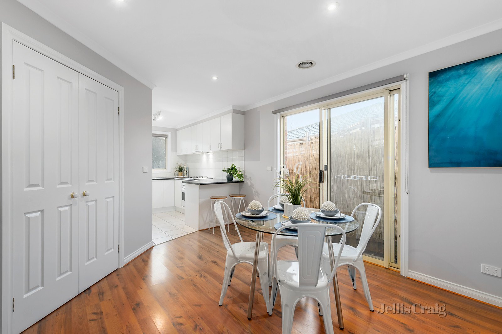 2/317 Springvale Road, Forest Hill image 5