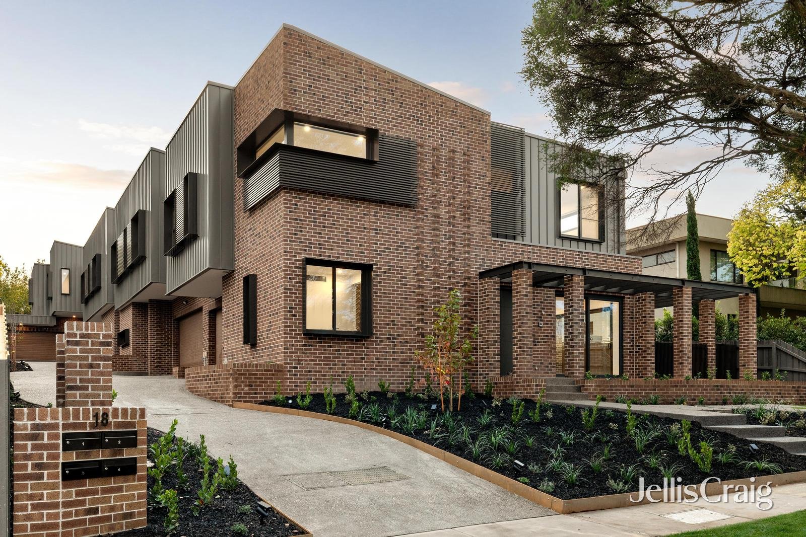 2&3/18 Evelina Street, Balwyn image 1