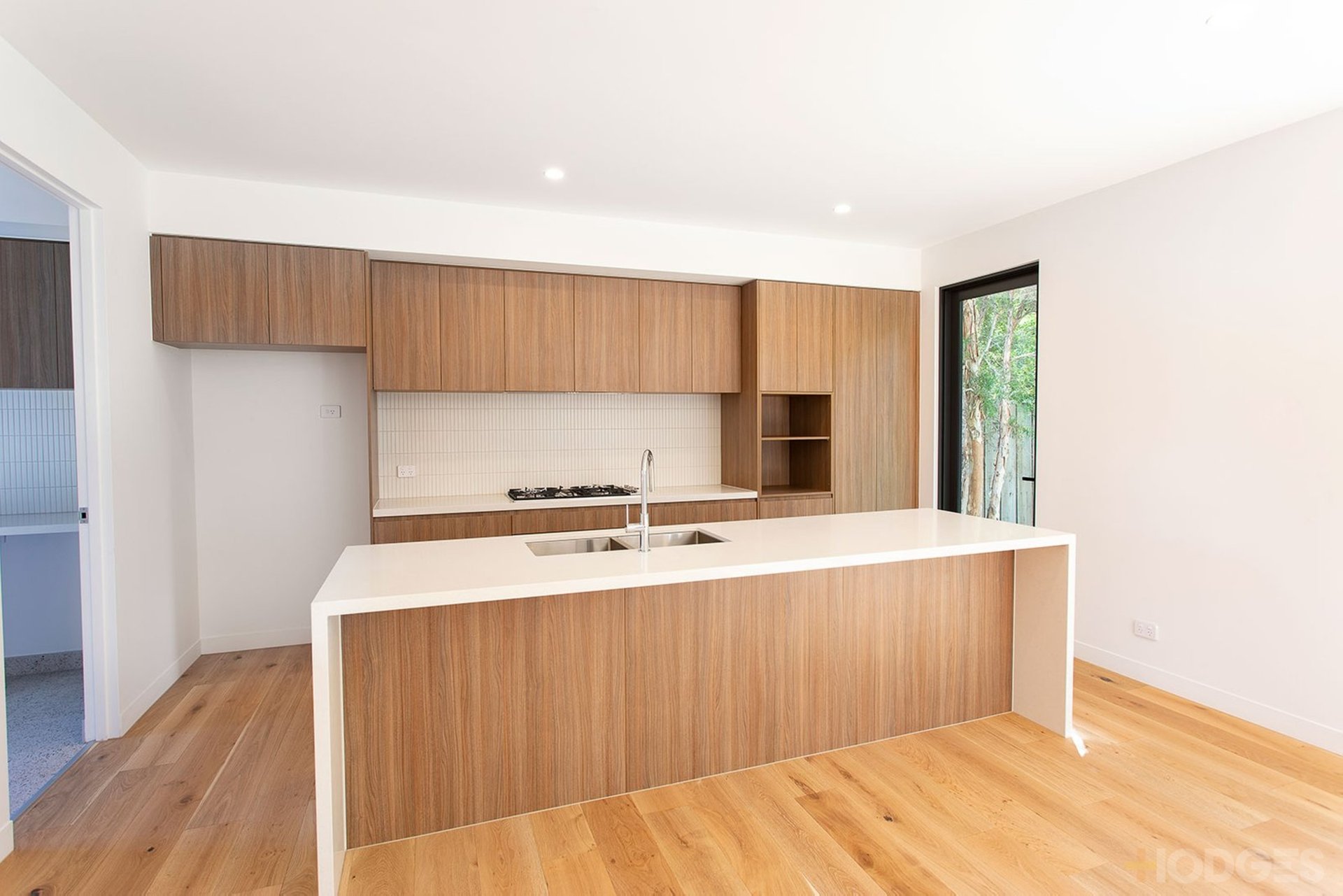 2 / 318A Balcombe Road Beaumaris