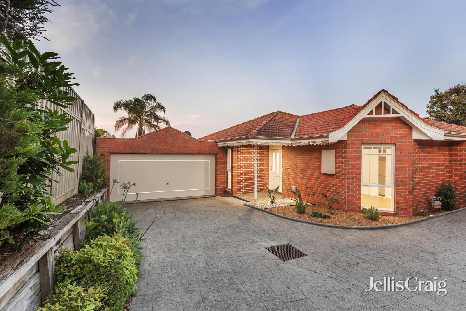 2/319 Porter Street, Templestowe image 1