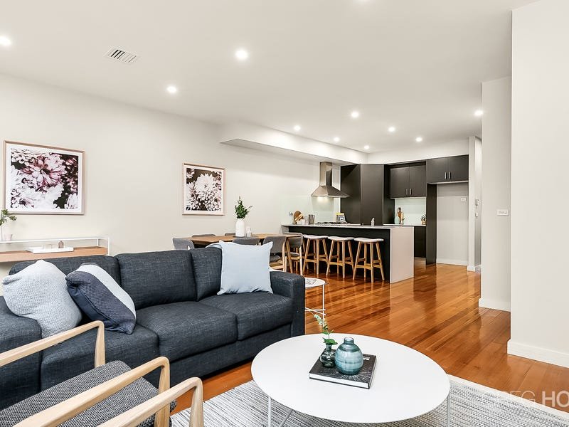 231A The Boulevard, Port Melbourne image 4