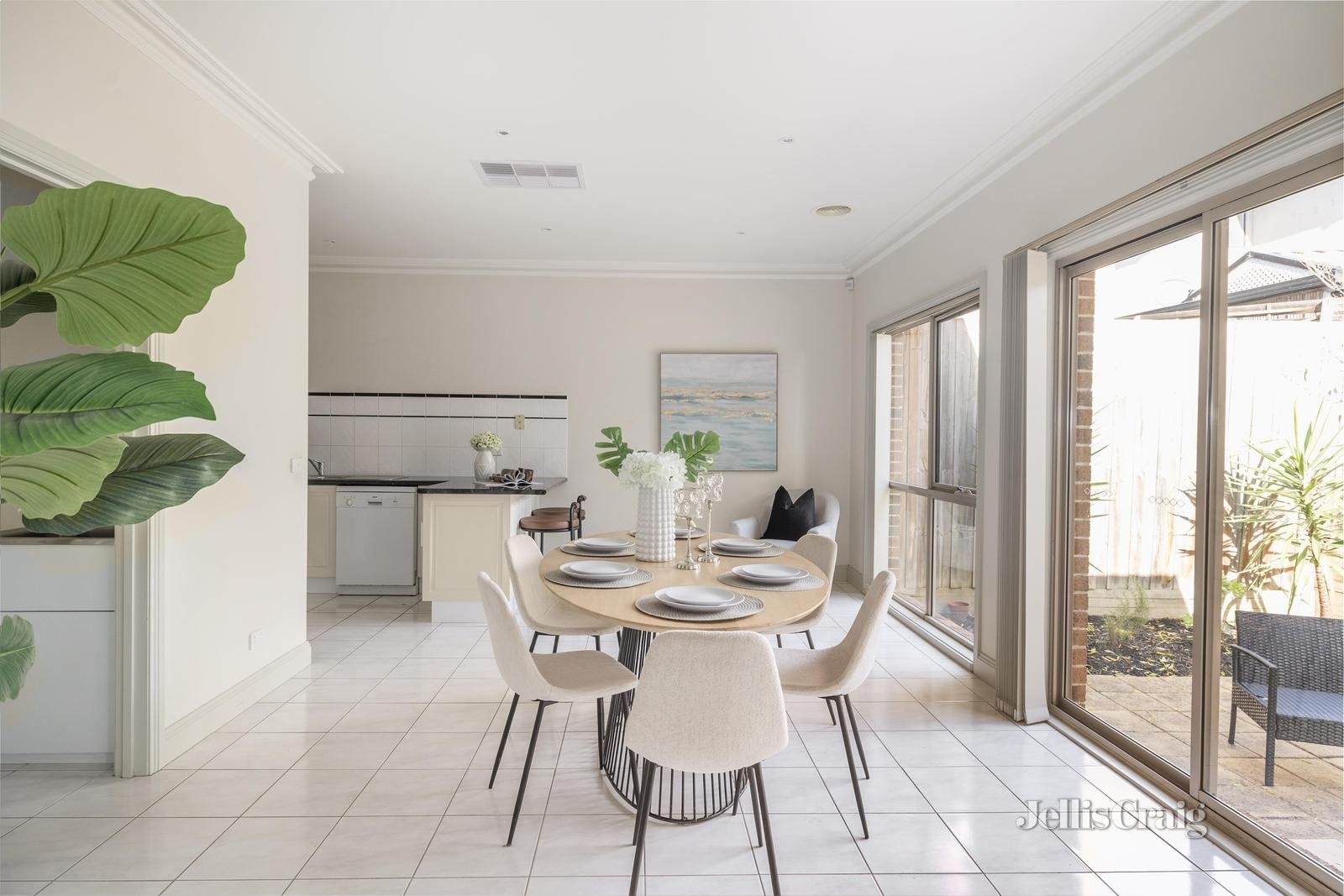 2/32-34 Burnett Street, Mitcham image 3