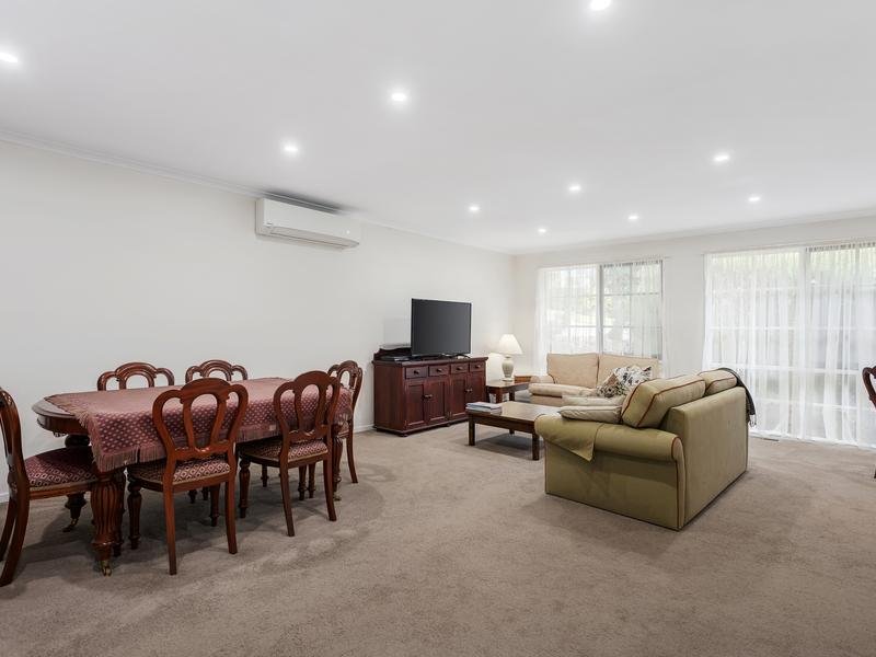 2/32-36 Heatherdale Road, Mitcham image 1