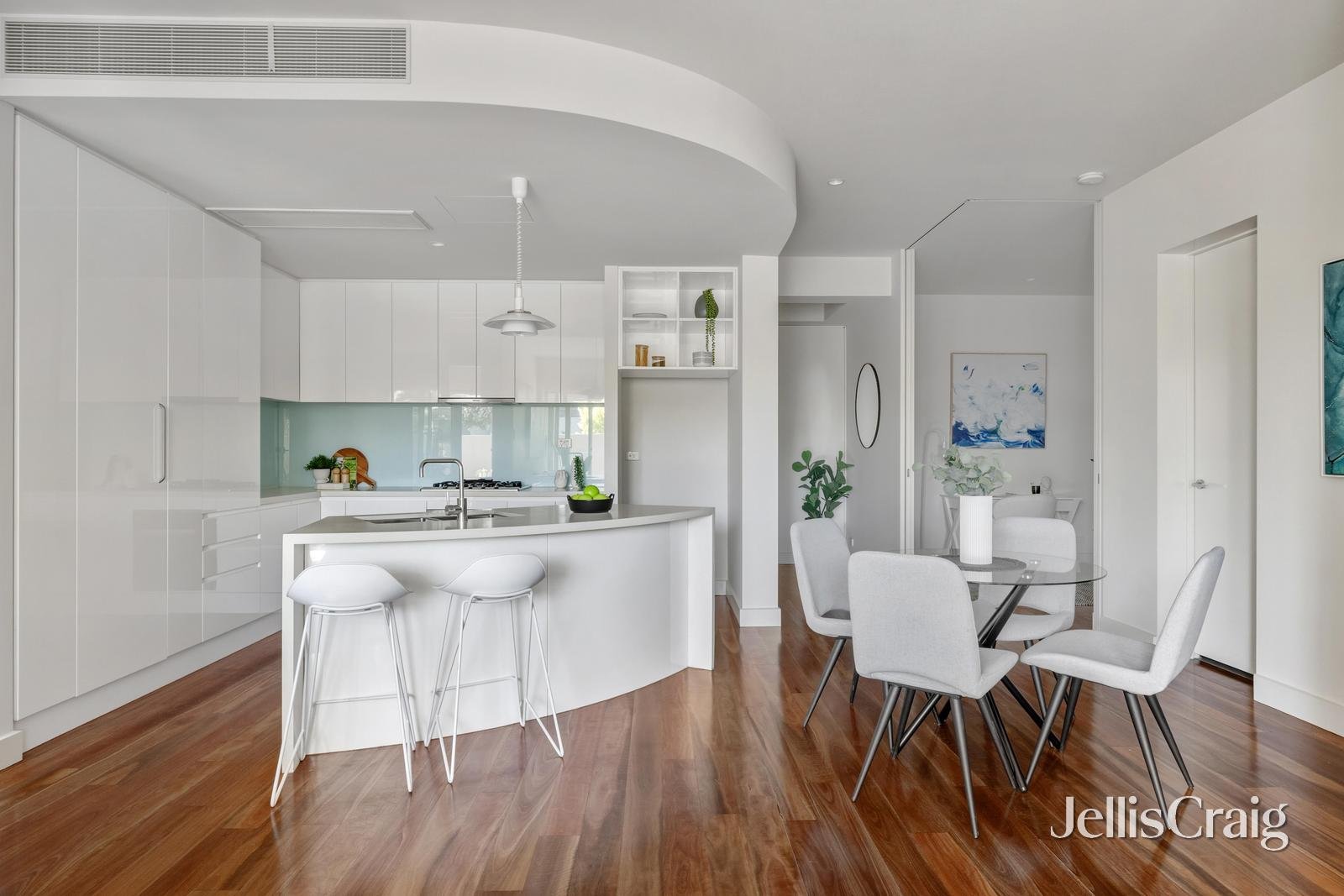 2/32 Bay Street, Brighton image 4