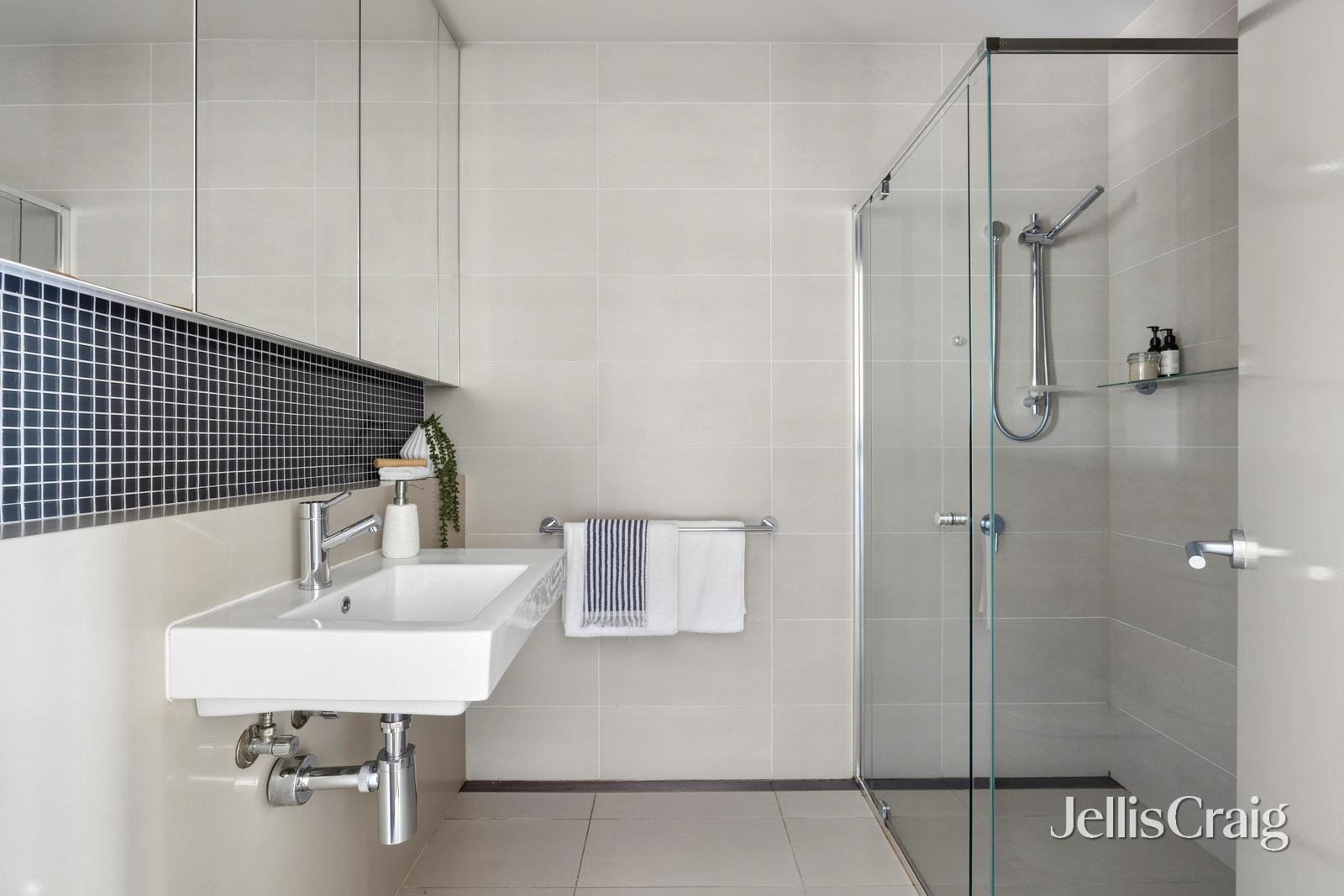 2/32 Bay Street, Brighton image 13