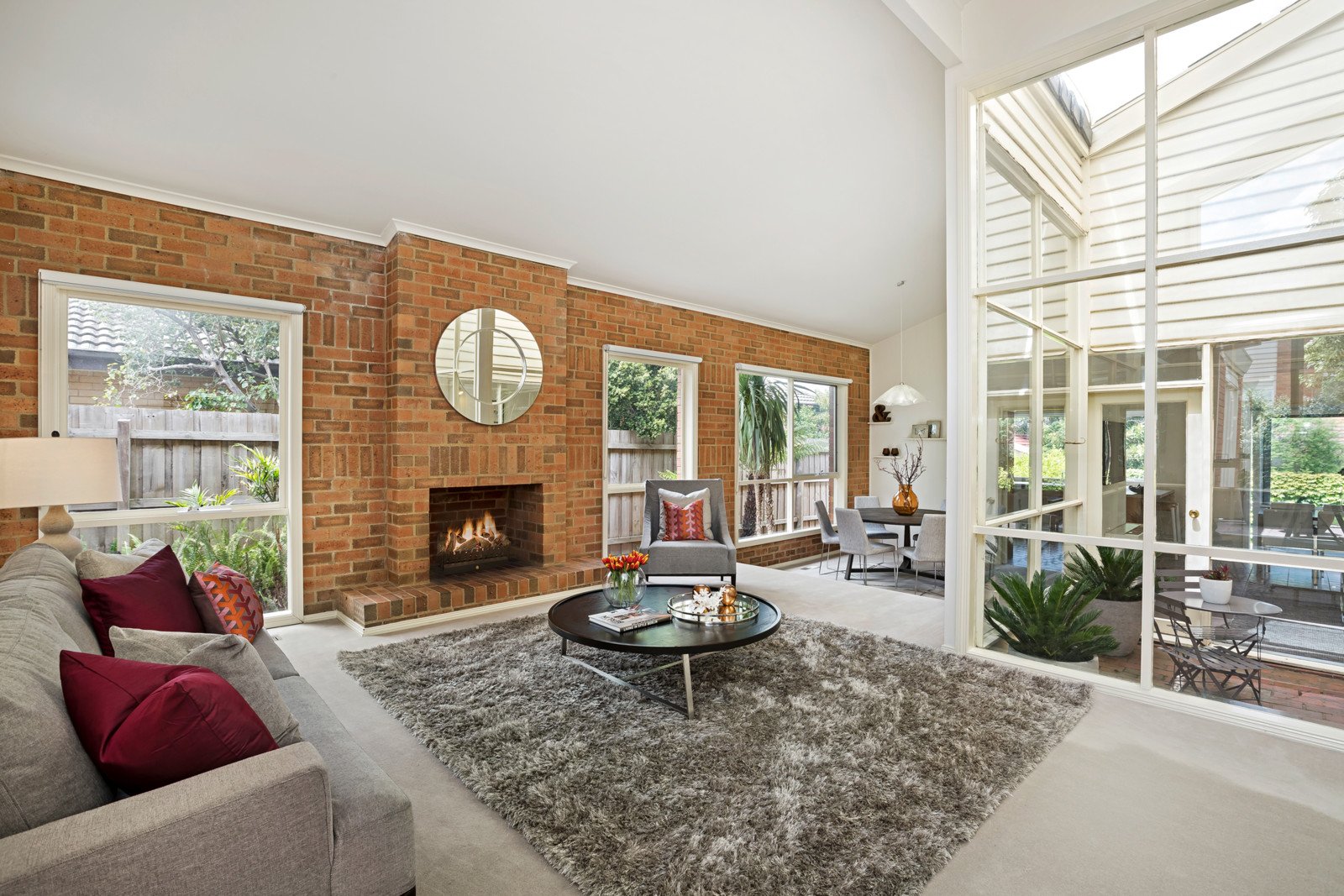 2/32 Clifton Road, Hawthorn East image 2