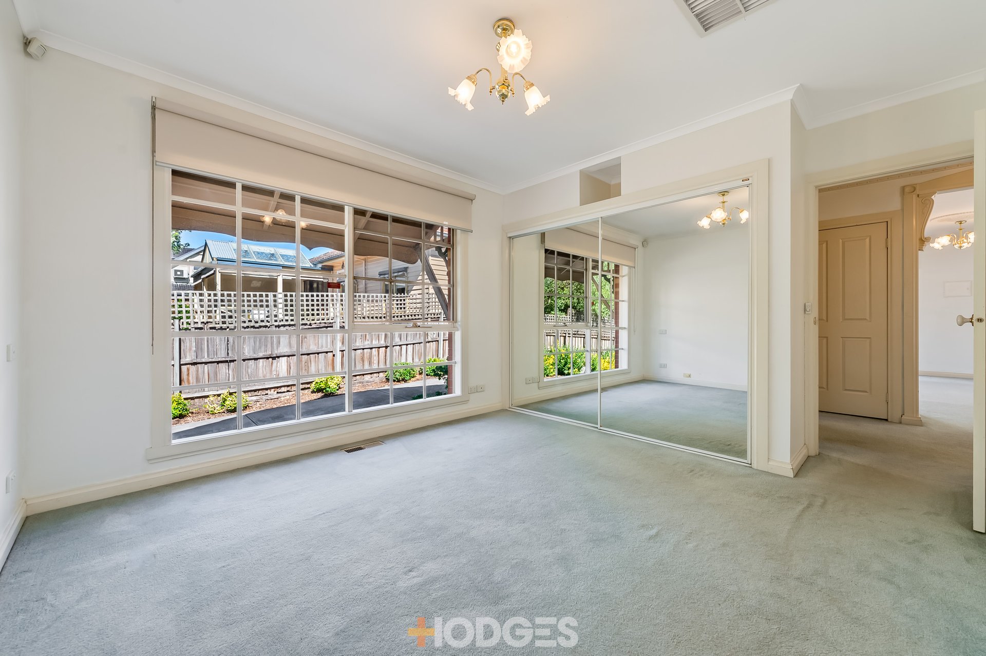 2 / 32 Cooper Street ESSENDON