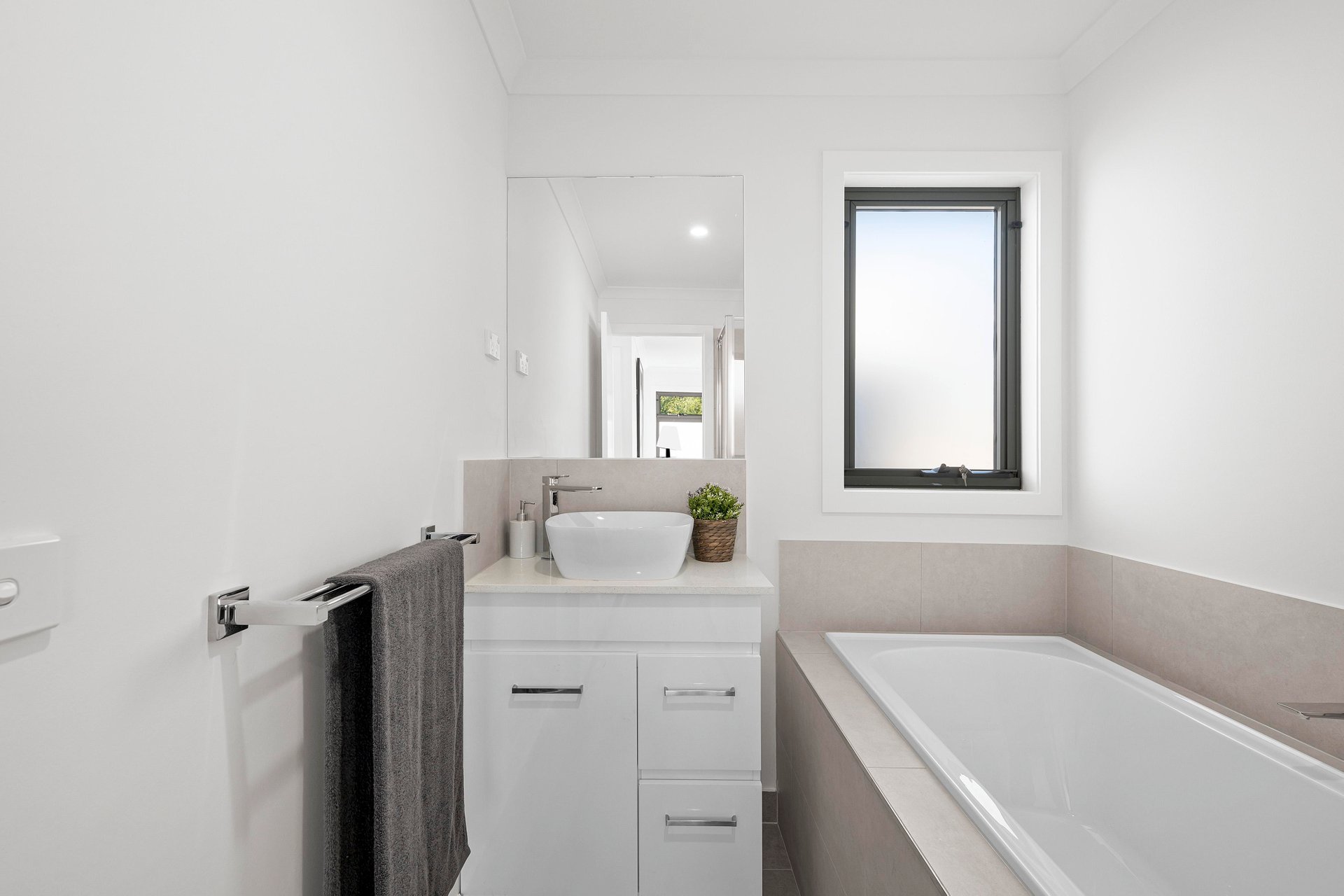 2/32 Felix Grove, Mooroolbark image 13