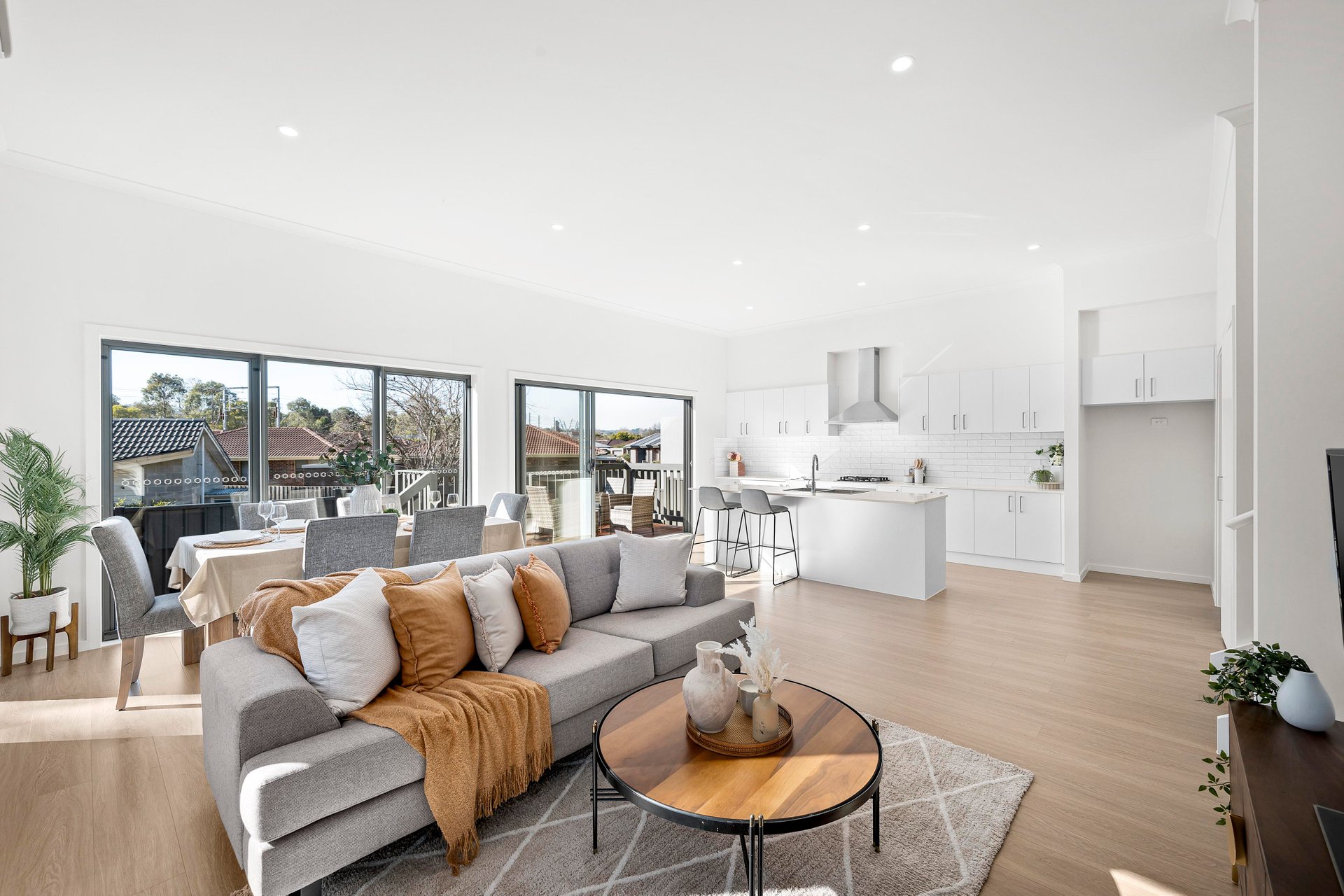 2/32 Felix Grove, Mooroolbark image 5