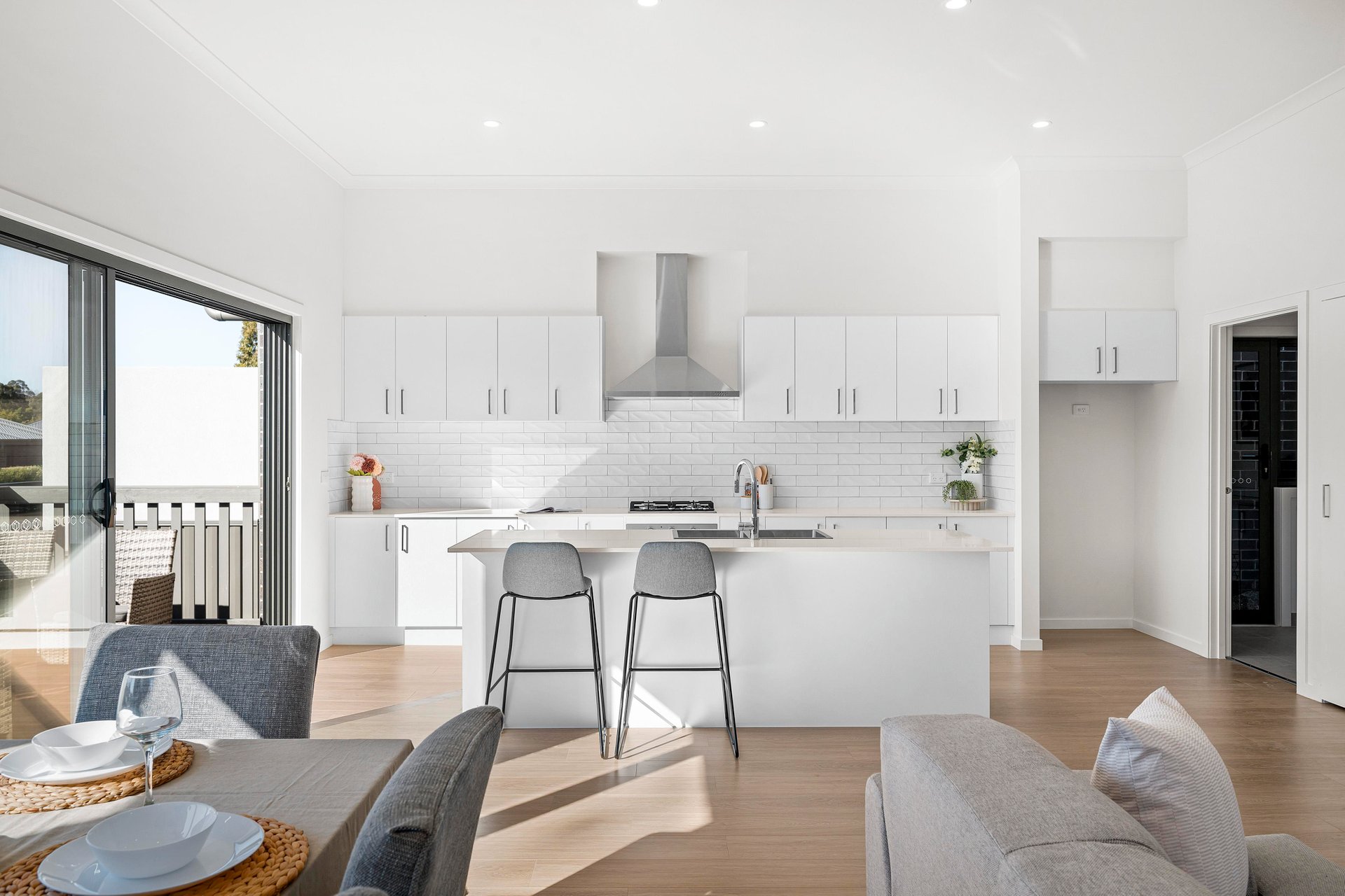 2/32 Felix Grove, Mooroolbark image 2