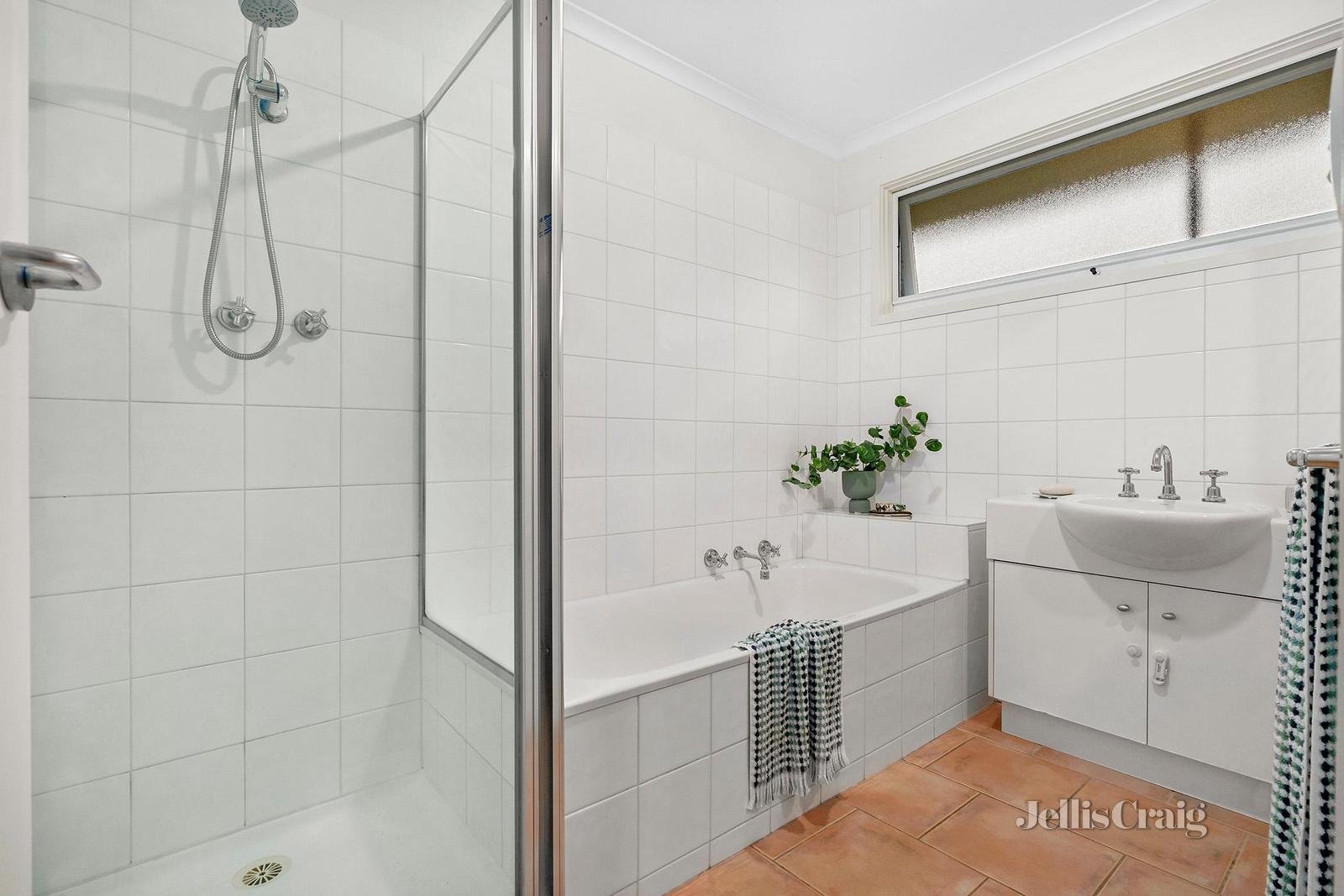 2/32 Florence Road, Surrey Hills image 10