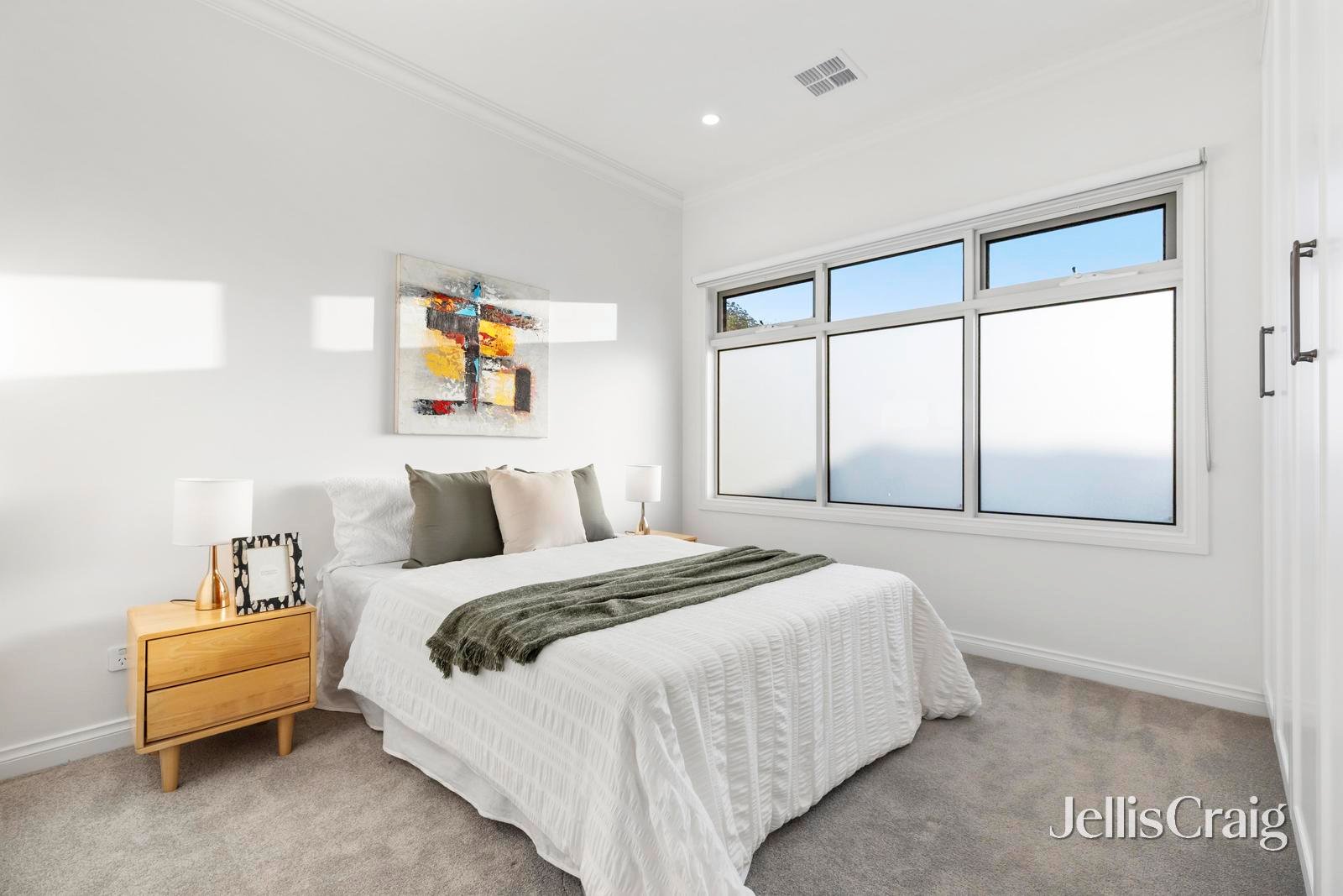 2/32 Malabar Road, Blackburn image 9