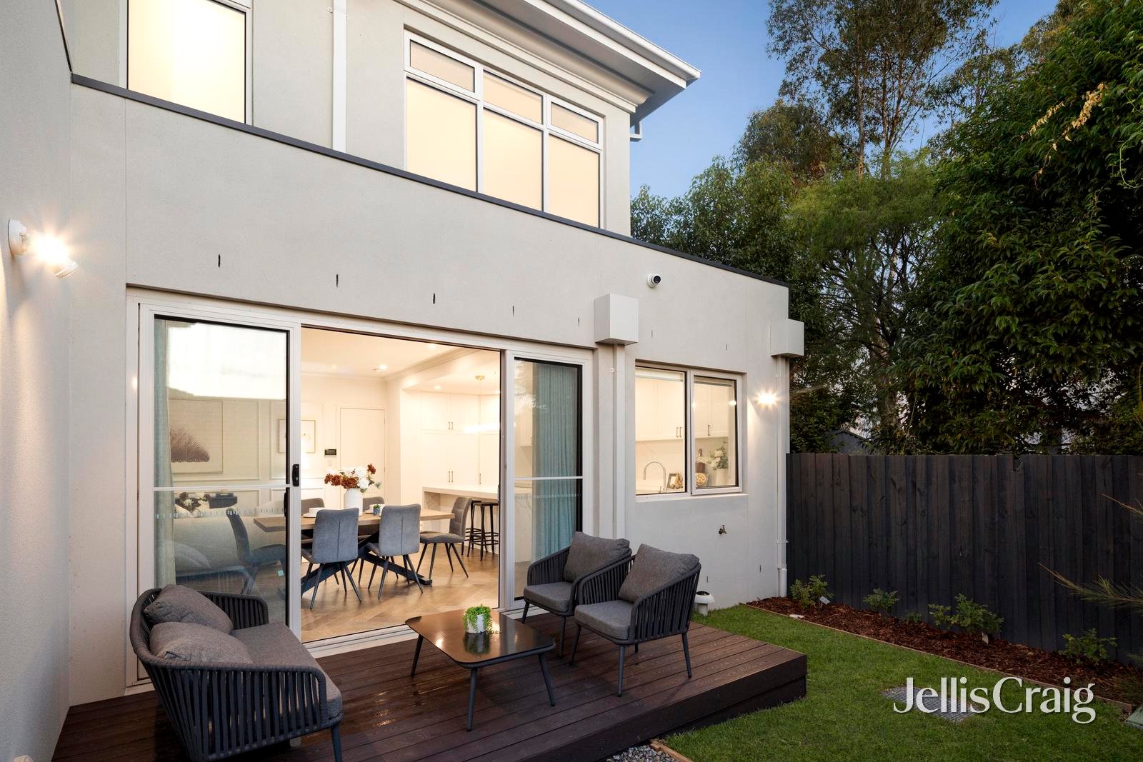 2/32 Malabar Road, Blackburn image 17