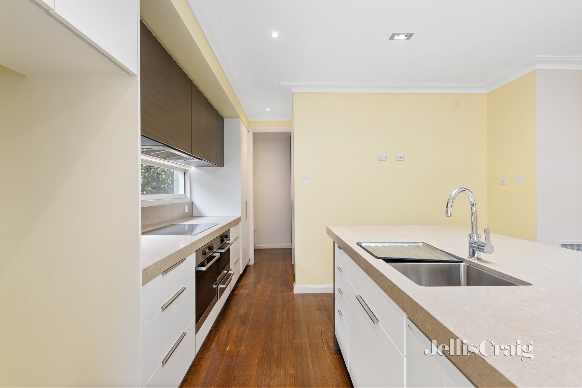 2/32 Mercer Rd, Armadale image 4