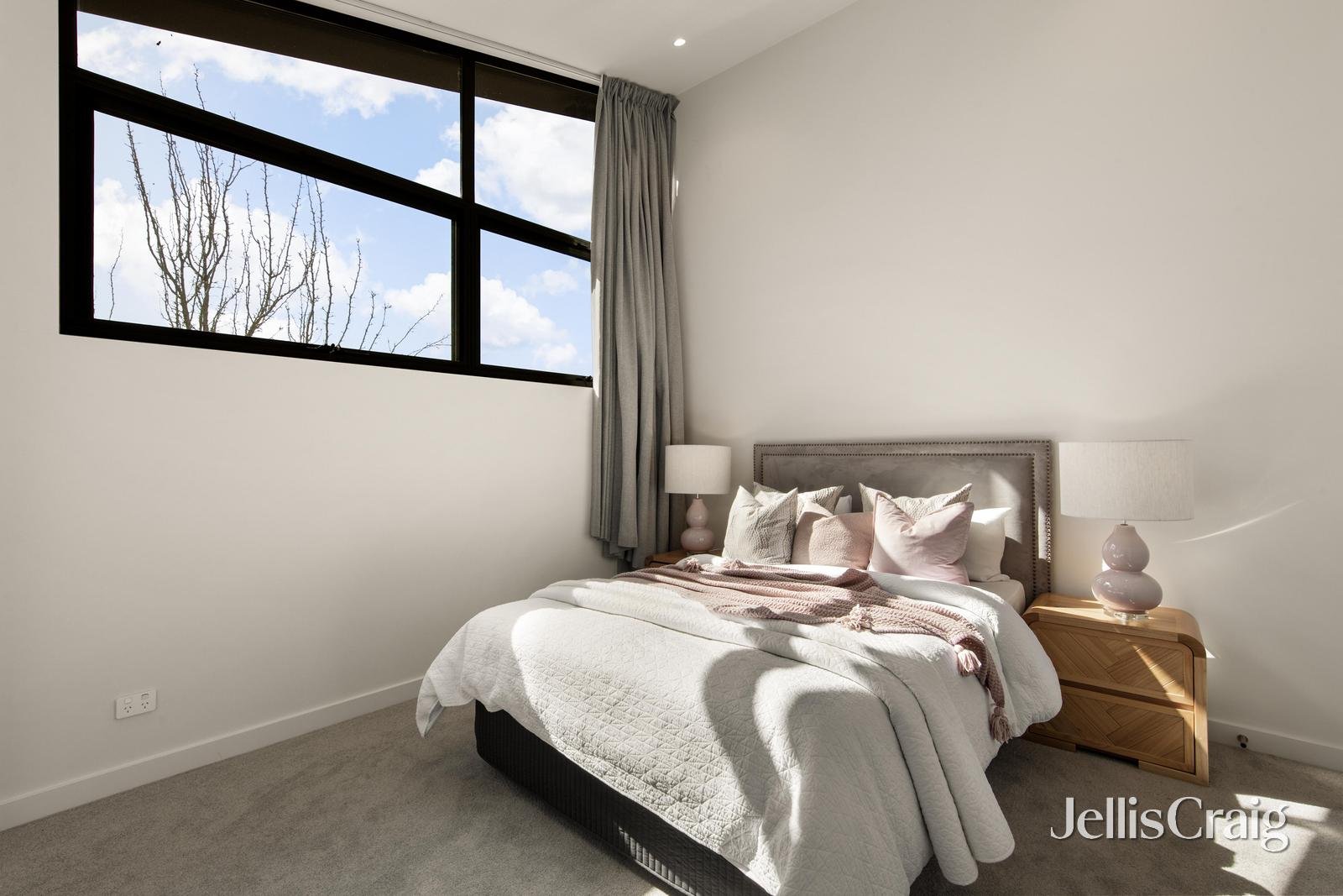 2/32 Relowe Crescent, Balwyn image 9