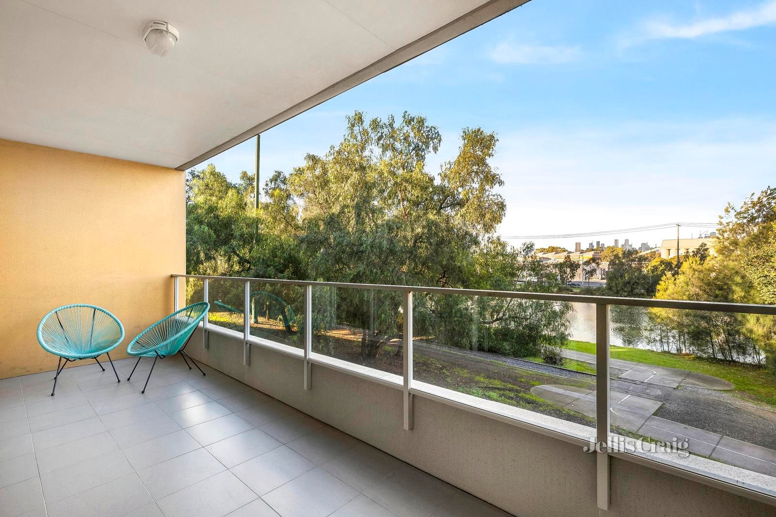 23/2 Saltriver Place, Footscray image 5