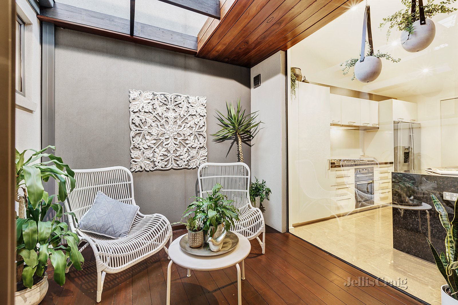 2/32 View Hill Road, Balwyn North image 6