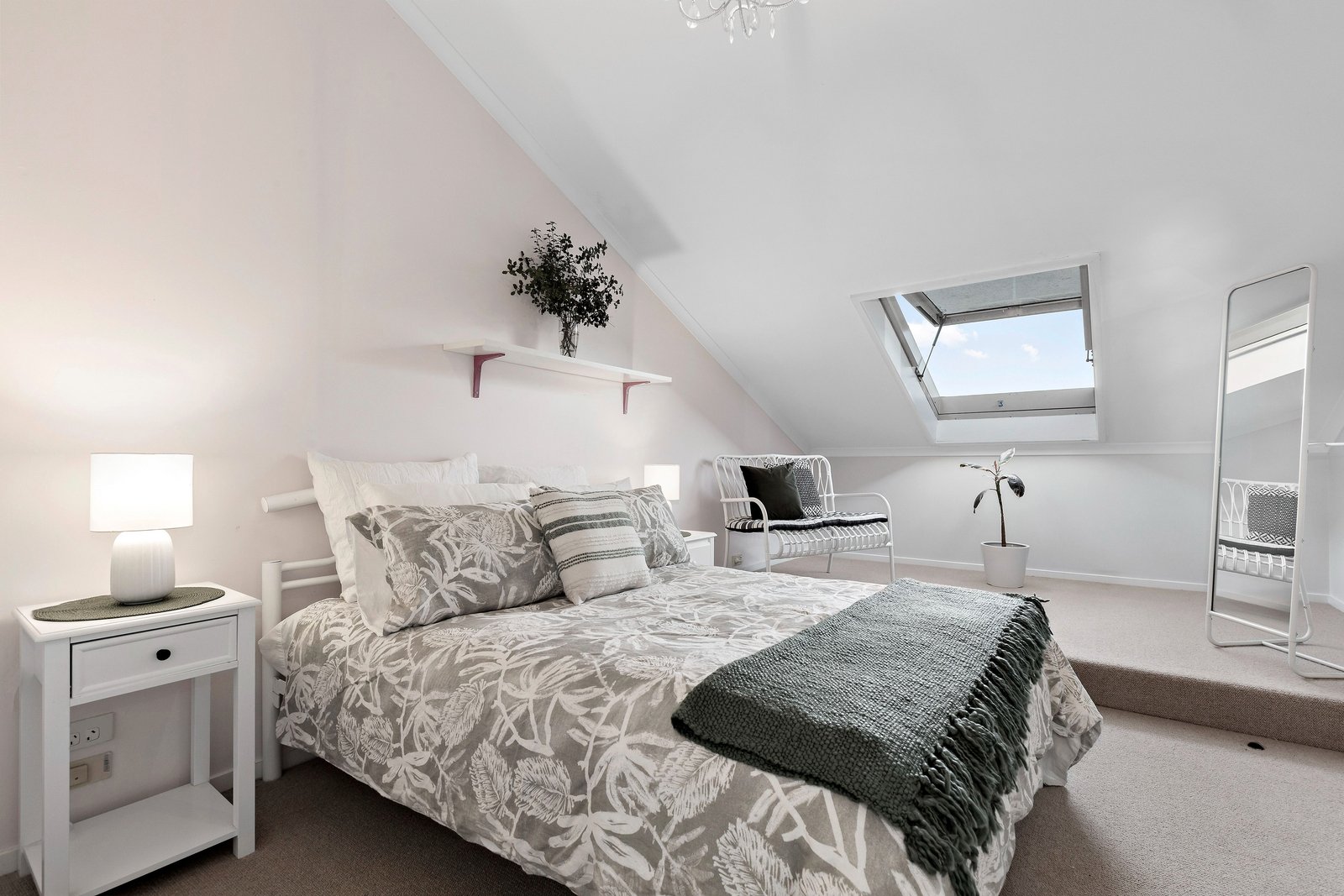 Property Gallery Thumbnail 8