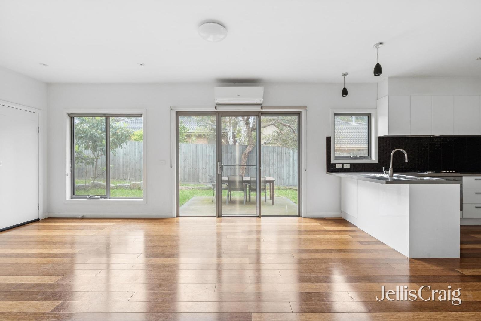 2/320 Maroondah Highway, Ringwood image 3