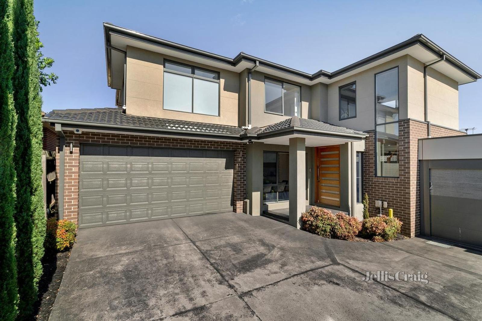 2/322 Waverley Road, Mount Waverley image 1