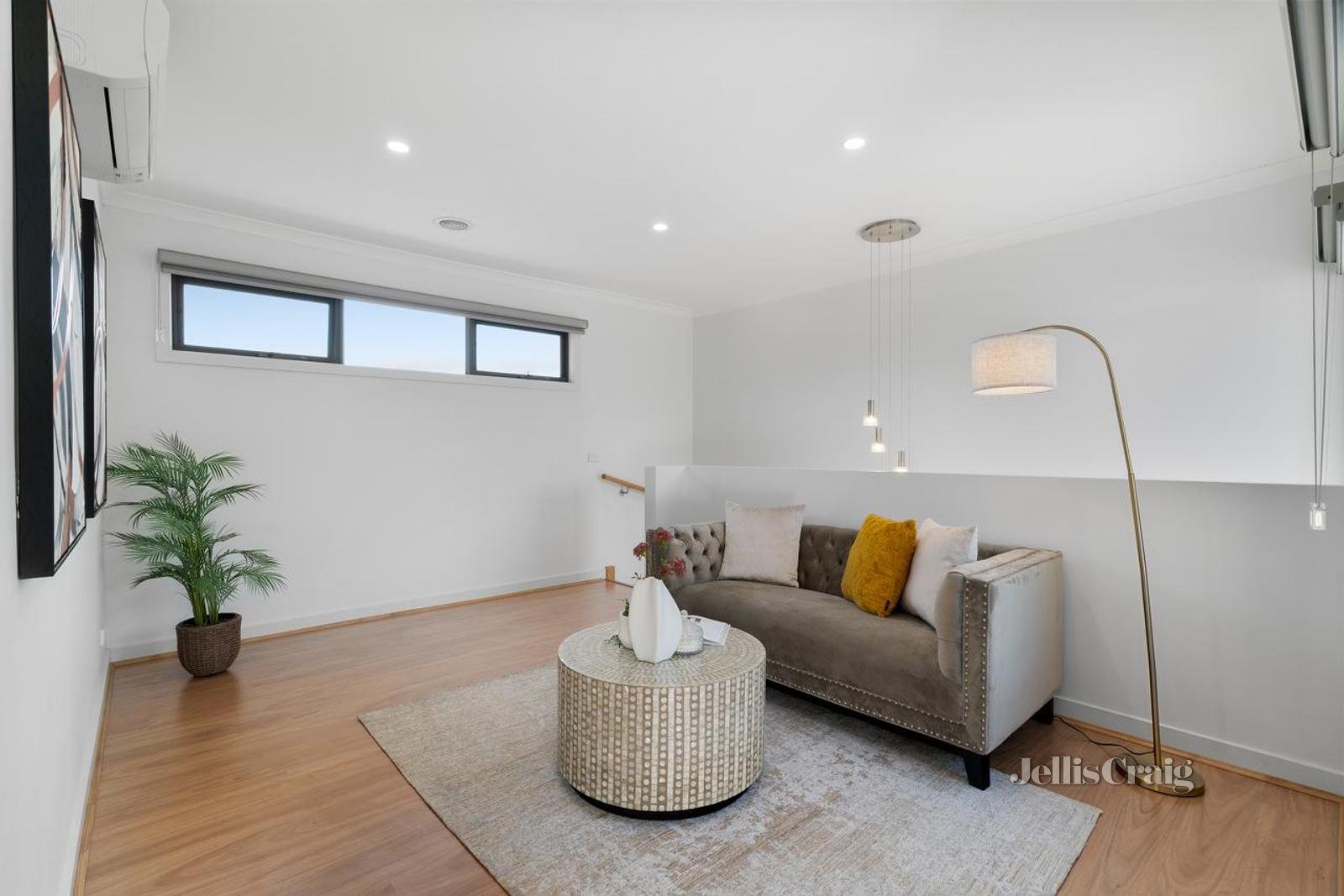 2/322 Waverley Road, Mount Waverley image 8