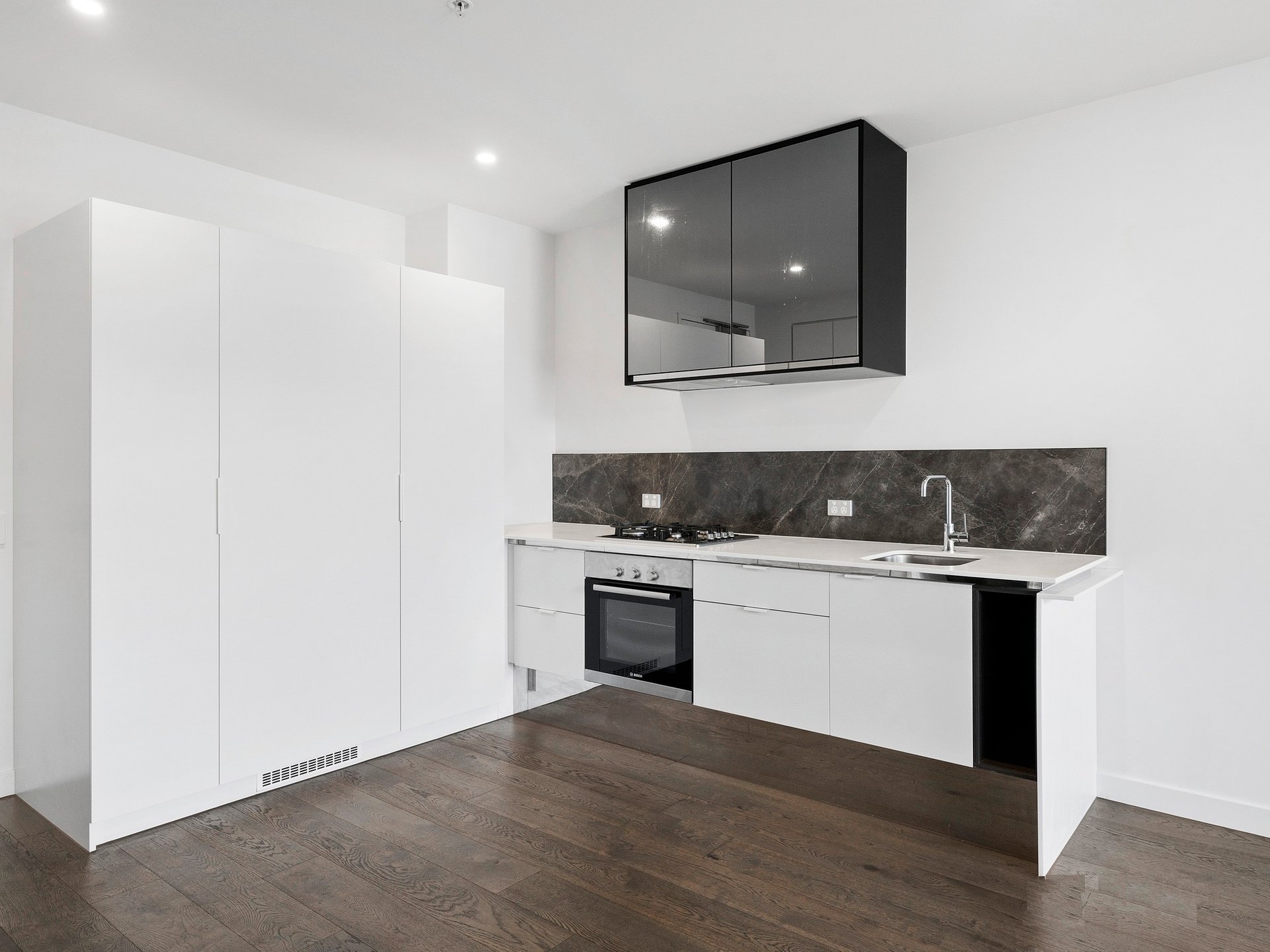 232/209 Bay Street, Brighton image 1