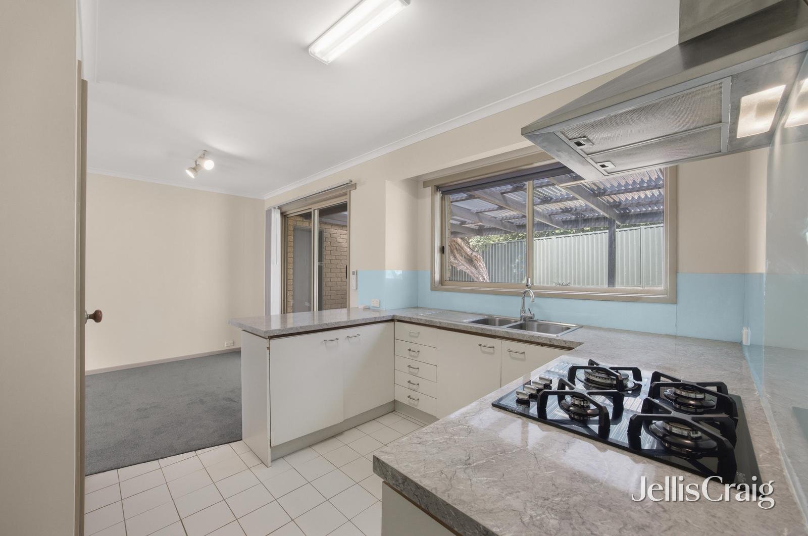 2/324A Humffray Street North, Brown&nbsp;Hill image 3
