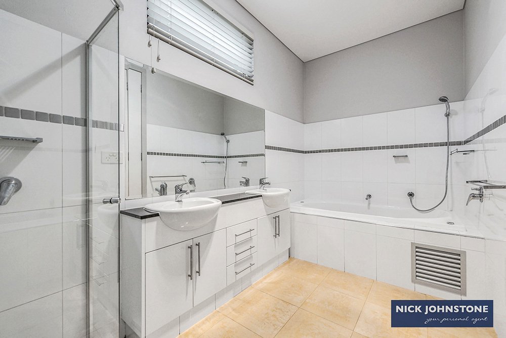 2/326 Hampton Street, Hampton image 5