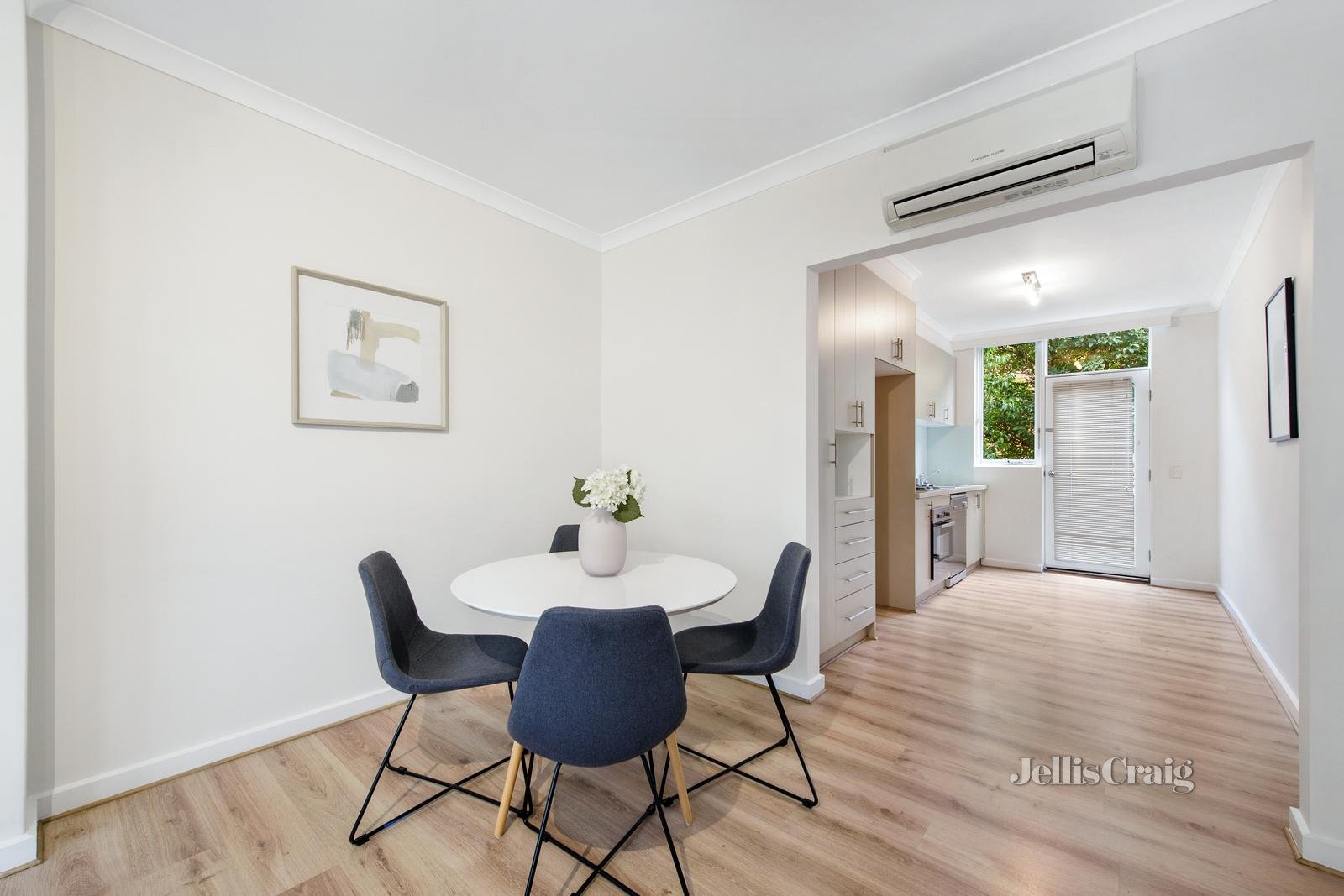 2/33 Albion Road, Box Hill image 4