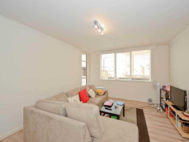 2/33 Albion Road, Box Hill image 5