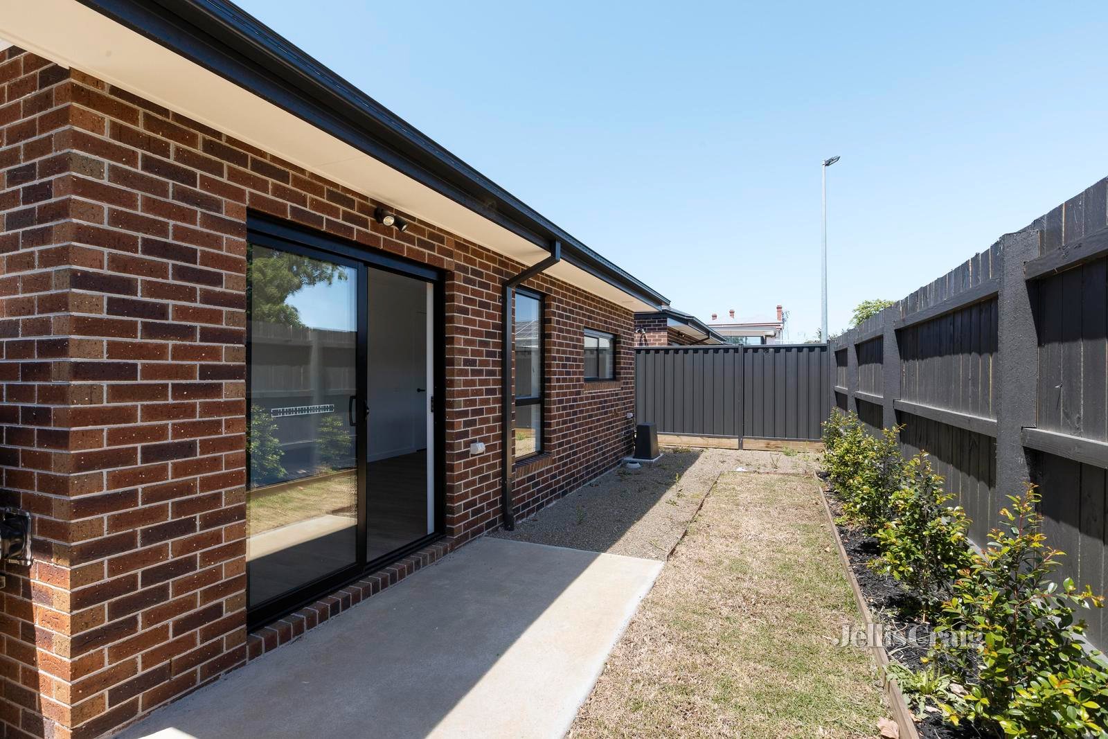 2/33 Beech Street, Whittlesea image 10