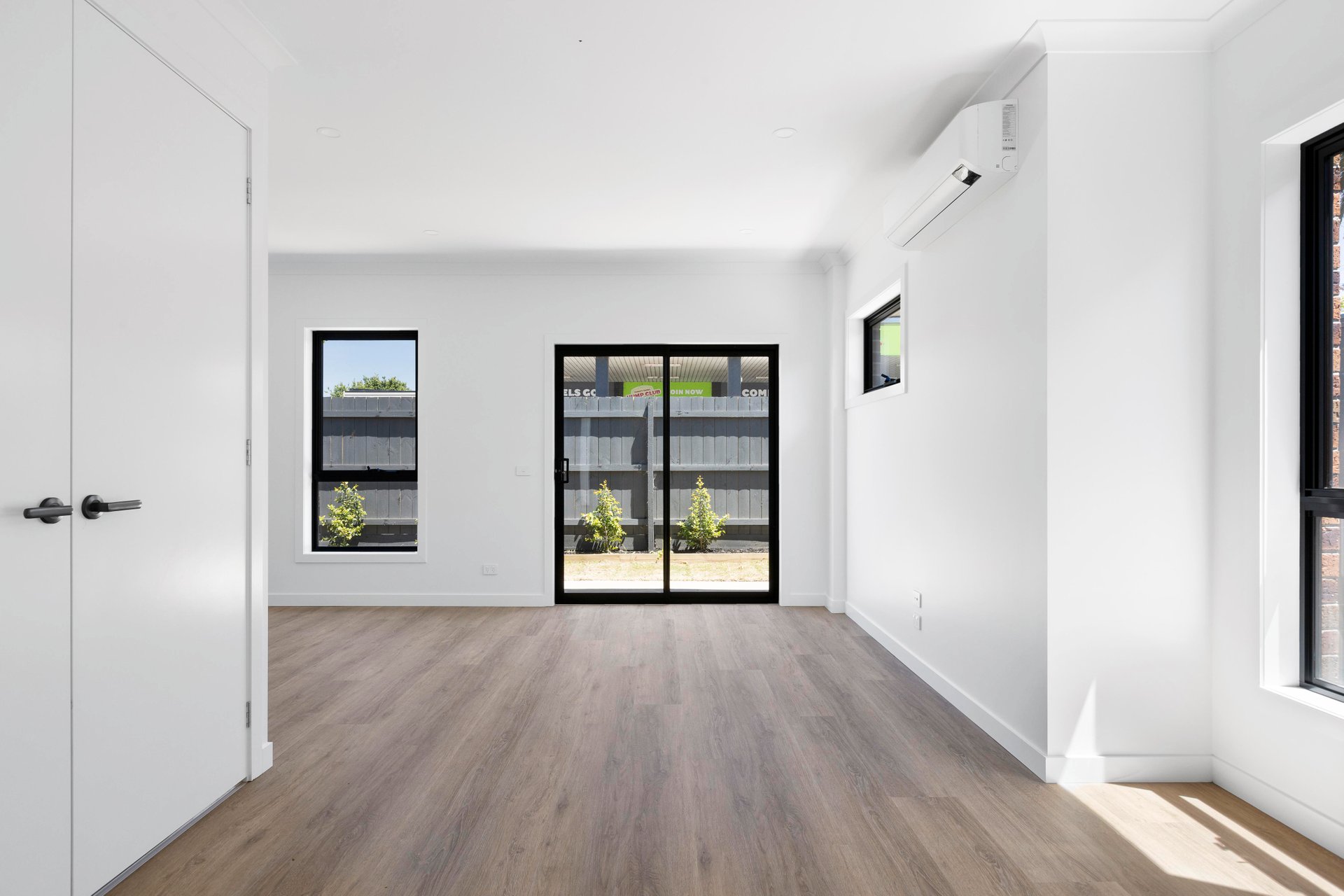 2/33 Beech Street, Whittlesea image 6