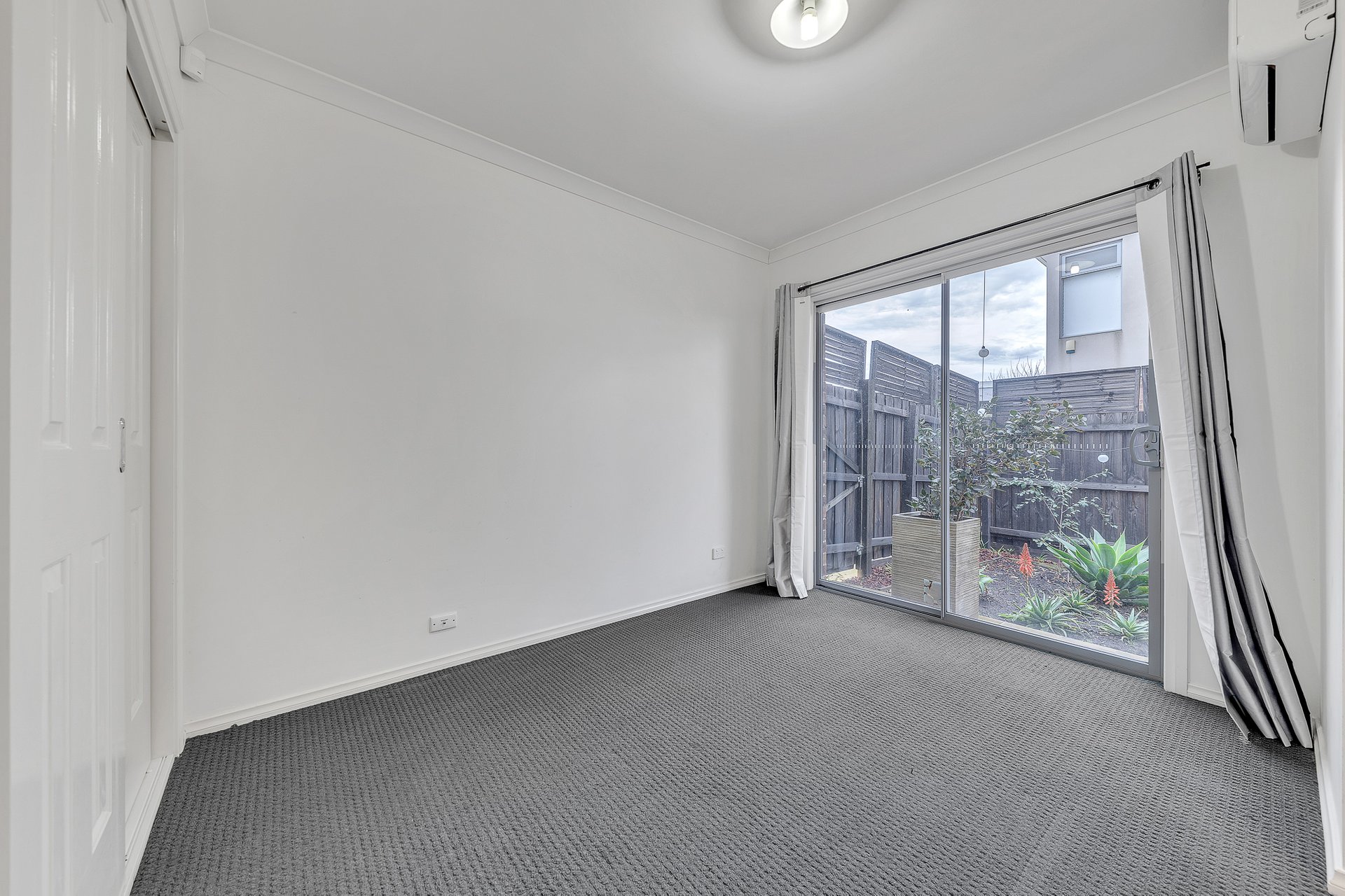 2/33 Camellia Crescent, Norlane image 7